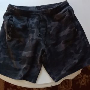 Men's size XL camo shorts